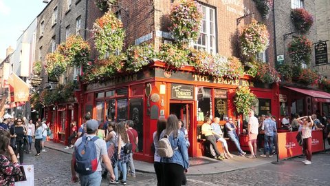 DUBLIN, IRELAND - AUGUST 24, 2018: The Temple bar district is full of tourists