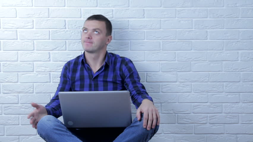 Portrait closeup funny confused skeptical man thinking looking up Royalty-Free Stock Footage #1019106928