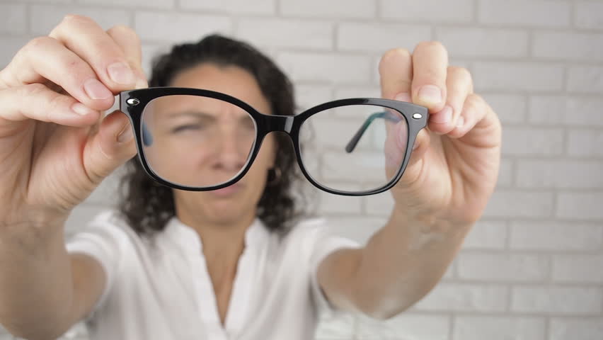 Interview solo old glasses