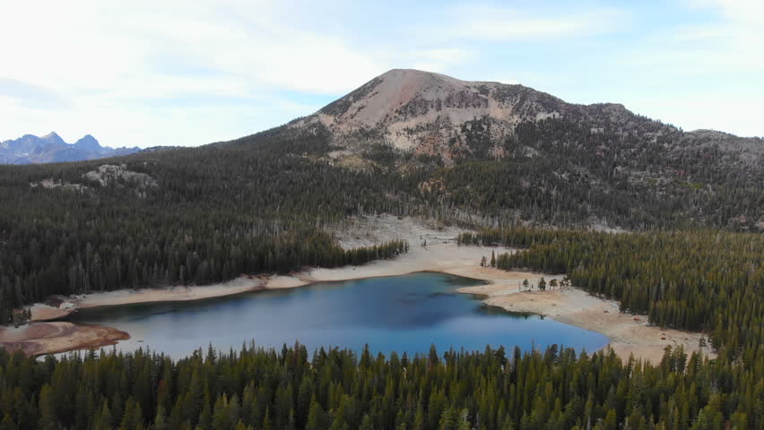 Horseshoe Lake in Mammoth Lakes