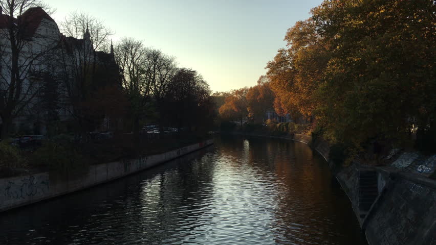 Landwehrkanal (Canal) in Berlin, Kreuzberg on a Sunny Late Afternoon in Autumn / Fall - 4K