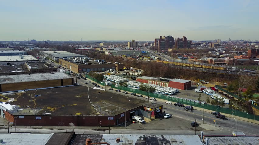 Panning view of the Brooklyn, New York landscape. 