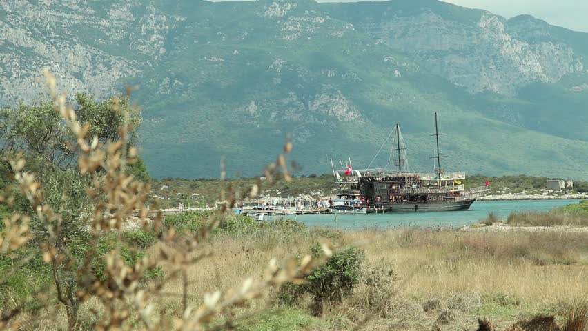 Trip boats on the 