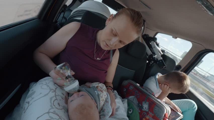 feeding baby in car