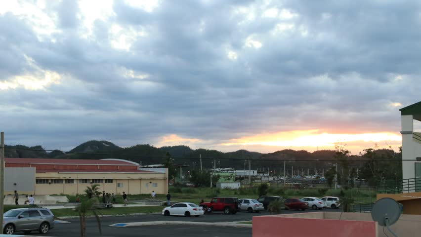 Timelapse of a mini sunset