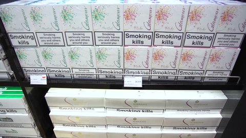 Маркетинг табак. Cigaret Packets people.