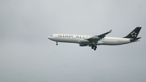 FRANKFURT AM MAIN, GERMANY - JULY 19, 2017: Approaching to Frankfurt am Main airport of Airbus A340 with Star Alliance livery