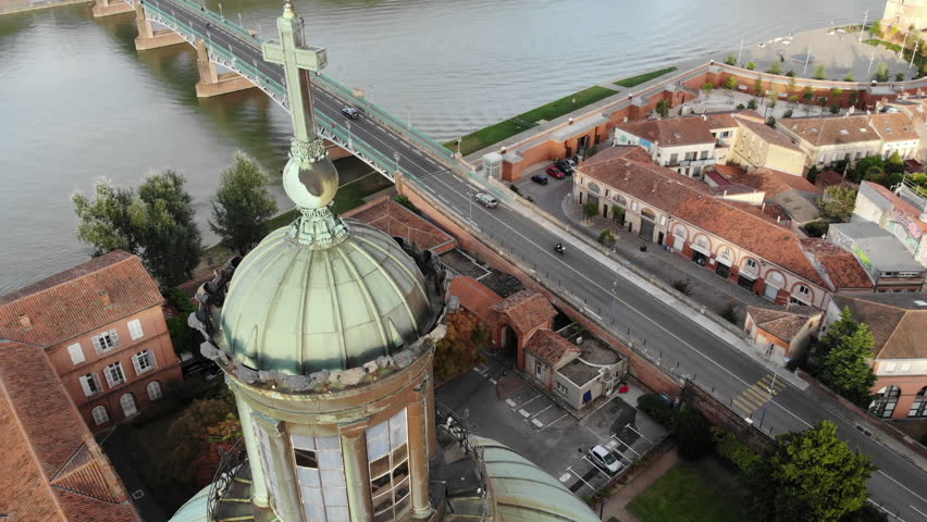Toulouse Chapelle Saint-Joseph de la Grave spire