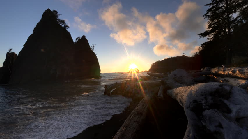 sunset view of rialto beach and split rock in the olympic national park of the us pacific northwest