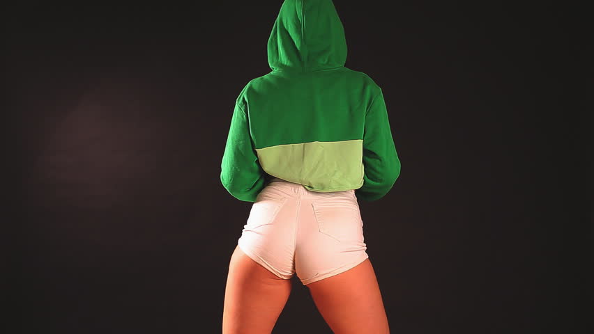 Teen ass in booty shorts