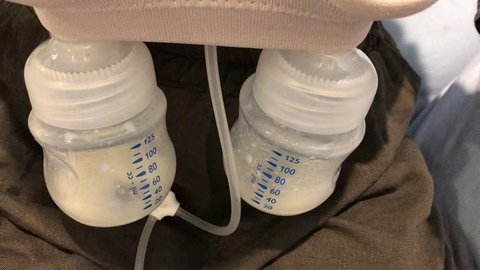 Asian women are using breast pump milk automatic