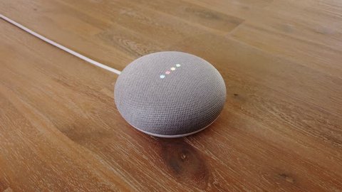 Google Home Mini - Starting Mini Smart Home Voice Assistant 