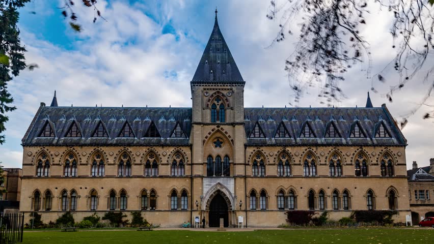 Time lapse view of the museum of natural history in Oxford
