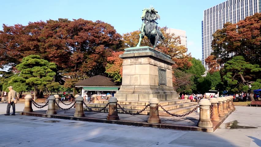 Kusunoki Masashige (1294-1336) is an example representative of samurai skill and loyalty. The statue was planted in Tokyo in 1880 by the government of Meici.