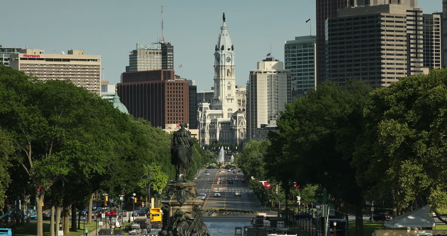 City hall and Benjamin Franklin Parkway Philadelphia, Pennsylvania, USA
