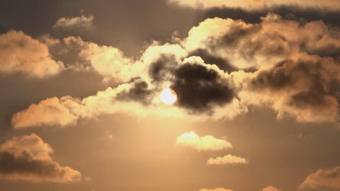 Timelapse Sun Rays in Clouds on Blue Sky, Dramatic Time Lapse, Fluffy Cloudy