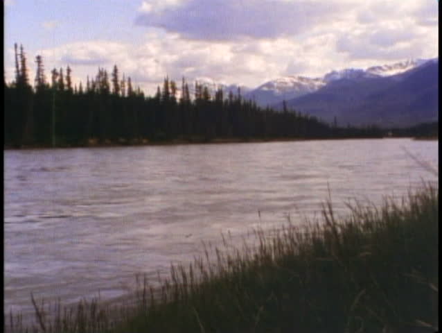 JASPER, ALBERTA, 1990, Jasper National Park, river in the mountains