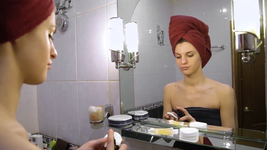 beautiful girl towel on head removing Stockvideoklipp (helt royaltyfria) 10...