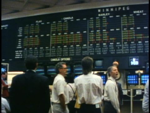 WINNIPEG, MANITOBA, 1990, Winnipeg Commodities Exchange, stockbrokers, boards