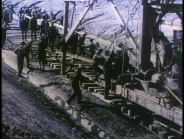 BRITISH COLUMBIA, CANADA, 1910, Laying of the transcontinental railway tracks