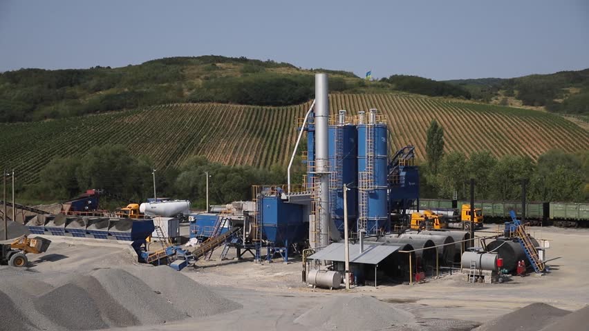 New asphalt plant. Asphalt mix is used for the constuction of roads, paverments and pakring lots