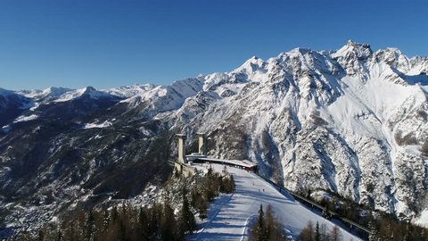 Ski station in Valtellina  
Snow Eagle Cableway in Valmalenco