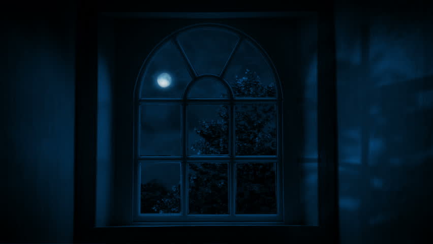 Лунный свет в окне фото