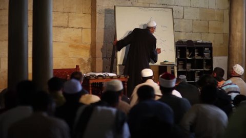 Lecturing in the classroom/ Al-Azhar University/Cairo, Egypt 26.05.2011