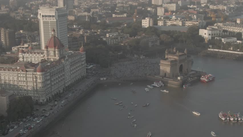 India gateway, Mumbai, 4k aerial ungraded flat