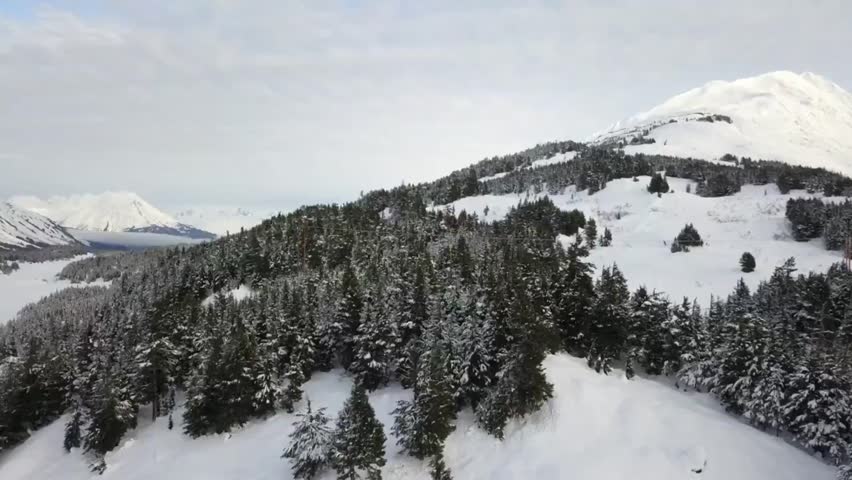 Beautiful snow covered mountains in the Chugach in Alaska 