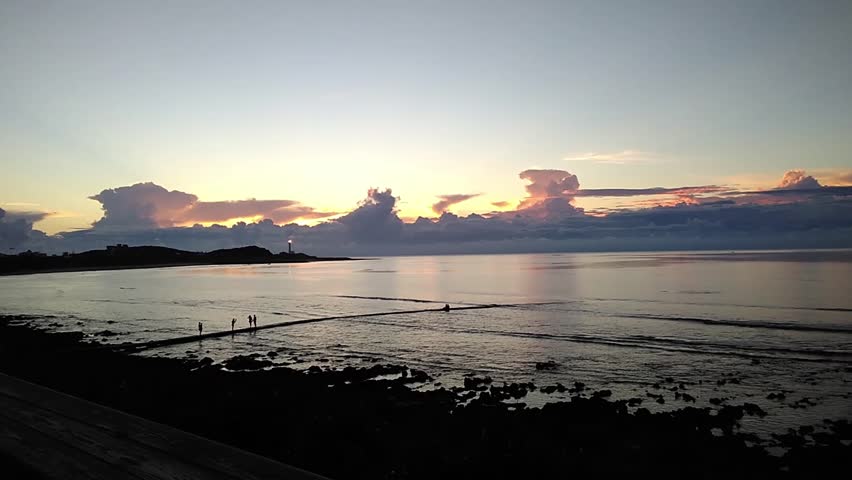 beautiful sunset horizontal pan