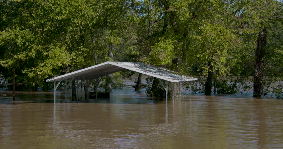 river flooding shots from Hurricane Florence
