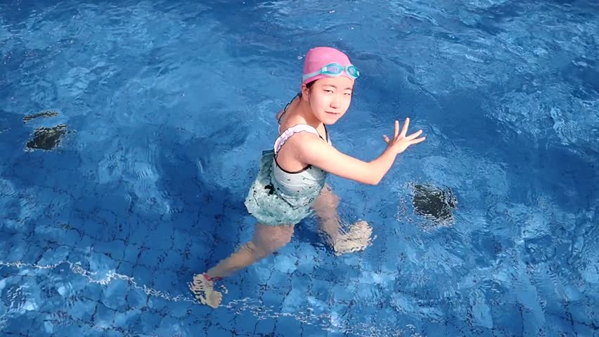 japan girl swim