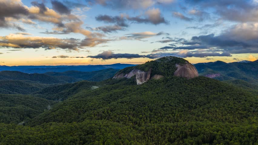 Looking Glass Rock sunrise time lapse in Blue Ridge Mountains