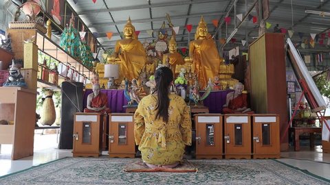 A Buddhist worship for Buddha statue
