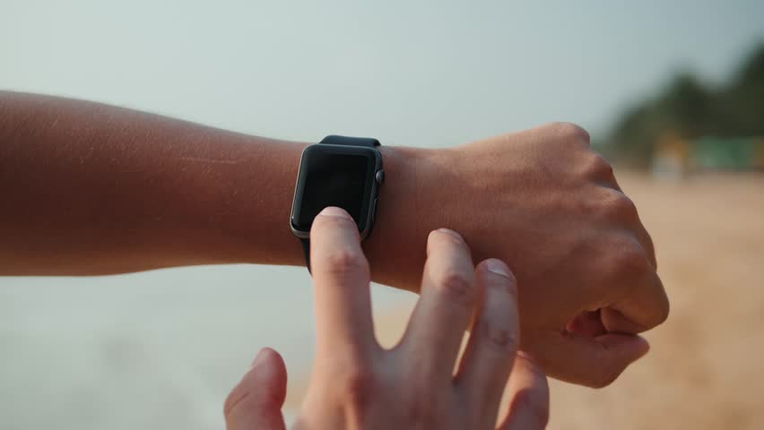 Active Tech Smartwatch 2024 favors