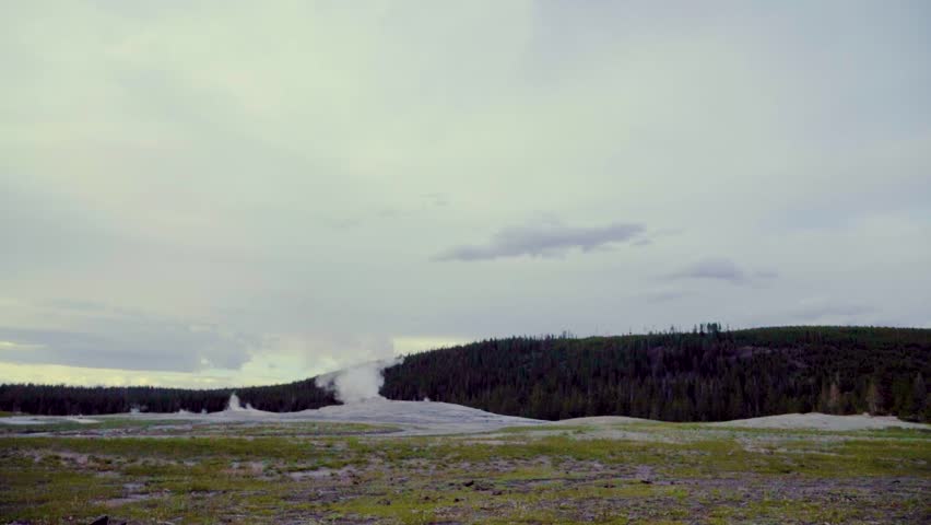 A quick time-lapse of Old Faithful on a cloudy day prior to an eruption