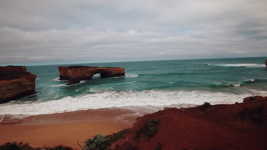 London Bridge - Great Ocean Road - Victoria, Australia
