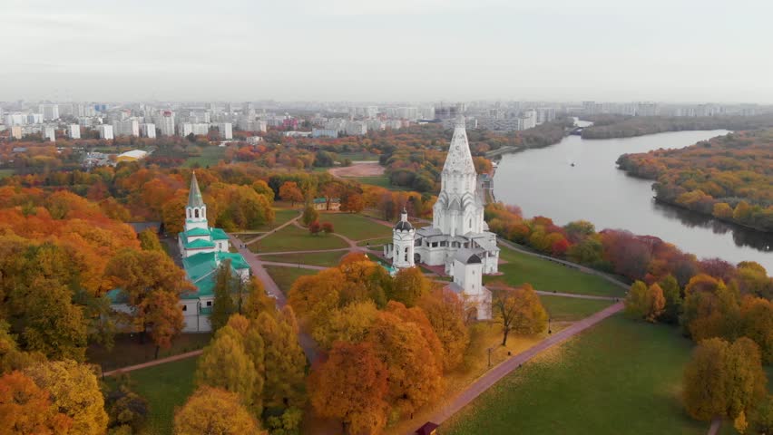 Church of the Ascension in Kolomenskoye park in autumn season aerial view, Moscow, Russia. Royalty-Free Stock Footage #1025340935
