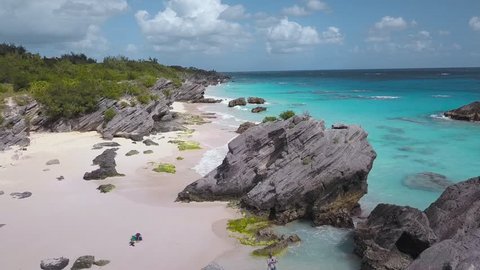 Fly-through across Horseshoe Bay in Bermuda
