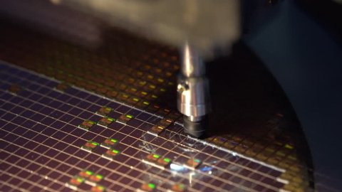 pick up silicon die in silicon wafer