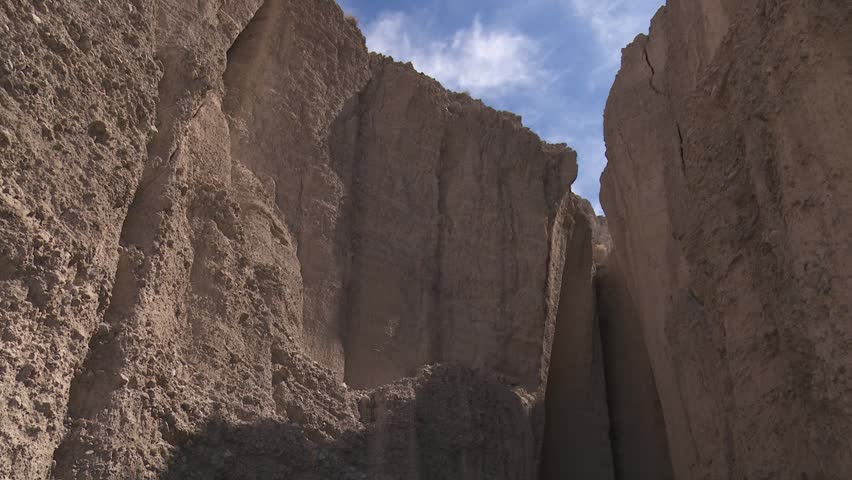 Panning steep walls of Afton Canyon