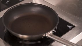 A demonstration video of egg omelette cooking in hot pan