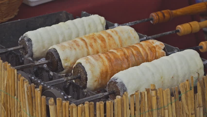 Kurtos Kalacs Is Traditional Hungarian Stock Footage Video 100 Royalty Free Shutterstock