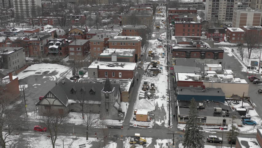 Construction on Elgin Street in Ottawa during the winter months downtown