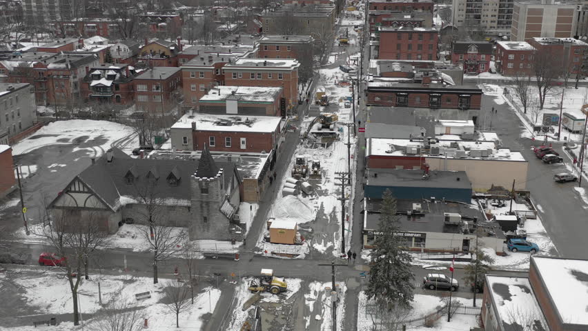 Construction on Elgin Street in Ottawa during the winter months downtown