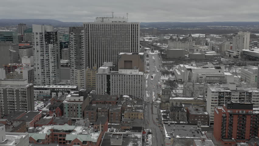 Construction on Elgin Street in Ottawa during the winter months downtown