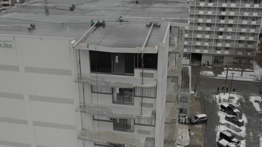 Construction on Elgin Street in Ottawa during the winter months downtown