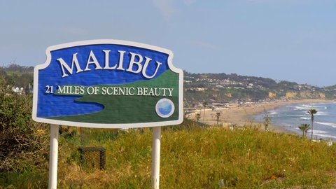 Welcome to Malibu sign at the PCH - MALIBU, UNITED STATES - MARCH 29, 2019