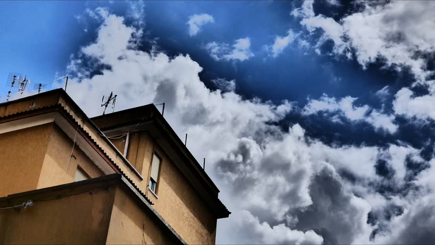 
cloudy sky time laps.